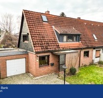 Ihr neues Zuhause: Doppelhaushälfte mit viel Potential und Raum für Ideen - Hamburg Jenfeld