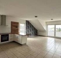ORSCHOLZ: ATTRAKTIVE 87 M² DG-WOHNUNG MIT GARAGE UND KELLERRAUM - Mettlach / Orscholz
