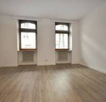 2-Zimmer-Altbauwohnung mit Einbauküche in direkter Laufnähe zur Mainzer Innenstadt