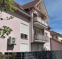 Toll geschnittene 2,5 Zi.-Wohnung mit Balkon und PKW-Stellplatz in Birkenfeld