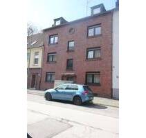 DU-Duissern, Moltkestraße 75, 1. OG, 108 m², 4 Zimmer, Küche Diele, Bad, 2 verglaste Balkone, kompl. renoviert - Duisburg