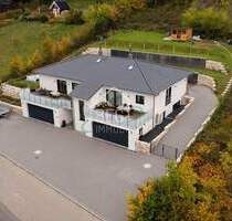 Exklusives Zweifamilienhaus mit hochwertiger Ausstattung und flexibler Nutzung - Wüstenrot