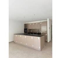 Moderne 3,5-Zimmer-Wohnung in Hilzingen mit Balkon und Tiefgarage