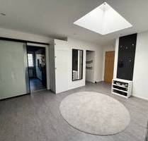 Top-sanierte 3-Zimmer-Wohnung mit Balkon, Aussicht & Wellnessbereich in ruhiger Lage - Lüdenscheid