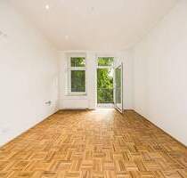 Charmante 2-Zimmer-Wohnung mit Echtholzparkett und Tageslichtbad - Leipzig Südvorstadt
