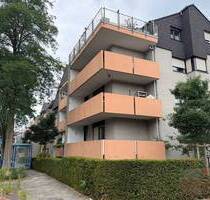 IMMOBILIEN GUMNIOR präsentiert: zentrale 4- Zimmer Eigentumswohnung mit Garage und Balkon - Rheine