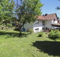 Großzügiges Mehrfamilienhaus am Waldrand - 230 m² Wohntraum mit Garten, Wintergarten & Garage - Laubach