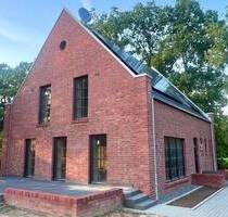 Vollständig saniertes energieeffizientes Einfamilienhaus mit Garten und Garage im Außenbereich - Ankum Tütingen