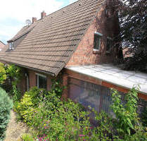 Doppelhaushälfte mit Carport in ruhiger Lage von Zetel
