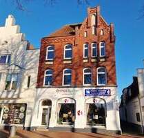 Vollvermietetes Wohn- und Geschäftshaus direkt am Marktplatz! 2x Gewerbe u. 4x Wohneinheiten - Heide