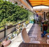 Helle Eigentumswohnung mit großzügiger Dachterrasse und Kamin in zentraler Schwabinger Lage - München Schwabing-Freimann