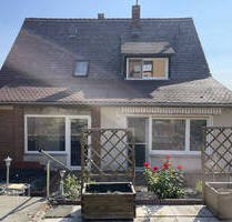 Einfamilienhaus mit Garten und Garage in ruhiger Wohngegend! - Burgbernheim