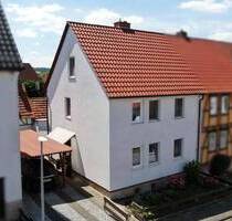 Stilvoll wohnen im Fachwerkhaus - mit Nebengebäude, Garten und Carport - Calden