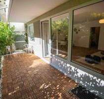 Bezugsfreie, renovierte 23 Zi. Terrassen-Eigentumswohnung mit TG-Stellplatz in Lokstedt - Hamburg Lokstedt