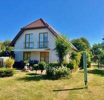 Einfamilienhaus mit zusätzlicher Bebauungsmöglichkeit - Petershagen Windheim