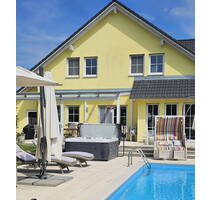Traumhaftes Luxushaus im Unterallgäu, Bestlage, mit Pool, Whirlpool, Solardusche zu verkaufen ! - Türkheim Türkheim Bahnhof