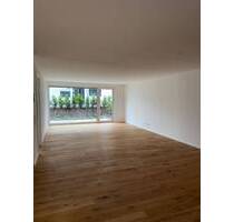 Erstbezug -Neubau 2,5 -Zimmer-Gartengeschosswohnung mit Terrasse - Markdorf