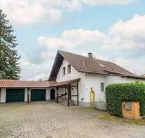 - Gepflegtes Einfamilienhaus mit großem Gartengrundstück mit ländlichen Umfeld - - Oberschneiding Wolferkofen