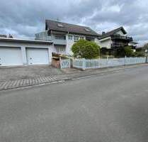 Modernes Einfamilienhaus mit Einliegerwohnung in traumhafter Blicklage mit Doppelgarage - Eisighofen