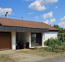 Freistehendes Haus mit grossem Grundstück - Neuffen