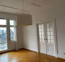 SEHR SCHÖNE SONNIGE ETW SACHSENHAUSEN-NORD IM ALTBAUSTIL VERY BRIGHT FLAT IN TRADITIONAL STYLE - Frankfurt am Main Sachsenhausen - Nord