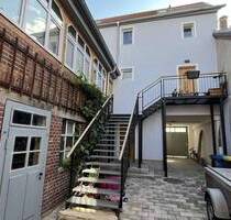 Kernsaniertes MFH mit 284m² Wohnfläche in Bürgel (3 WE, Dachterrasse, Wärmepumpe)
