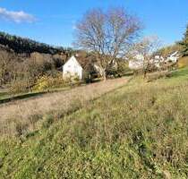 Sonniges Grundstück in ruhiger Ortslage von Grünsfeld-Hausen!