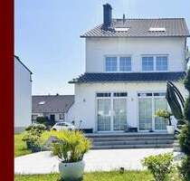 Familienidyll mit Mehrwert: Freistehendes Einfamilienhaus MIT EINLIEGERWOHNUNG in bevorzugter Lage - Mühlheim / Lämmerspiel