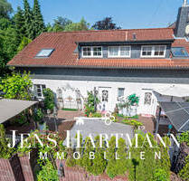 Essen-Frintrop: Ein-Zweifamilienhaus in zweiter Reihe - ruhig, privat und modern