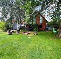 Einfamilienhaus auf schönem Grundstück im Norden von Braunschweig - ideal für 3 Personen - Braunschweig / Bienrode-Waggum-Bevenrode