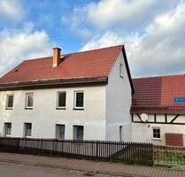 Sofortkauf-Angebot: Einfamilienhaus mit Einliegerwohnung und Hof zu verkaufen - Niederzimmern