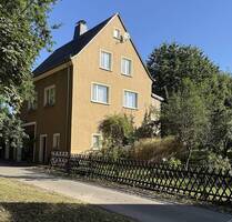 Freistehendes Einfamilienhaus mit viel Nutzfläche und großem Garagenbereich - ruhige Lage in Geißen bei Gera - Saara