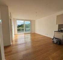Neue 2-Zimmer-Dachgeschoss Wohnung mit Blick ins grüne - Berlin Falkenhagener Feld