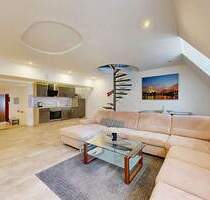 PHI AACHEN - Wohnen mit Stil: Lichtdurchflutete Maisonette mit Innenhof in ruhiger Lage von Stolberg!