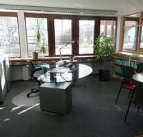 431 qm Lagerfläche und 2 schöne Büros in Kornwestheim Nähe Stuttgart - All-in-Miete