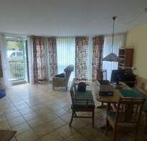 Bensberg - zentrale Ruhiglage (dank Seitenstraße), 2 Zimmer, 2 Balkone, Dusch- und Wannenbad mit Fenster und separates Gäste-WC - Bergisch Gladbach