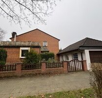 Großzügiges Zweifamilienhaus mit Potenzial in Duisburg *PROVISIONSFREI*