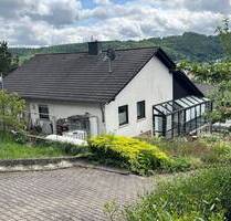 Top-Gelegenheit! Einfamilienhaus mit Einliegerwohnung in Hochstetten-Dhaun zu verkaufen.