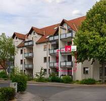 Erstklassiges Investment! 2-R-ETW mit Süd-Balkon, Stellplatz! Langjährig vermietet in toller Lage!! - Weinböhla