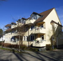 Gut vermietete Balkon-Wohnung in ruhiger und grüner Wohnlage***offene Küche***Wannenbad***Stellplatz*** - Schöneiche