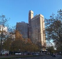Solide vermietetes Apartment mit Domblick und TG-Platz in Top-Lage - Köln Sülz