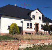 Gemütliches Häuschen mit Garten auf großem Grundstück - Altscheid