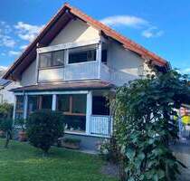 Großzügiges Zweifamilienhaus - 672.000,00 EUR Kaufpreis, ca.  182,90 m² Wohnfläche in Neuenburg am Rhein (PLZ: 79395)