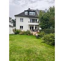 D-Benrath: modernisiertes 3-Familien-Haus im Musikantenviertel, schöner Garten, Garage, neue Heizung - Düsseldorf