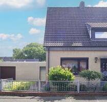 Sofort wohlfühlen: 4-Zi.-DHH inkl. Werkstatt in Bremen-Grohn