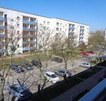 Nachmieter gesucht für 3 Raum Wohnung mit Balkon - Brandenburg an der Havel Hohenstücken