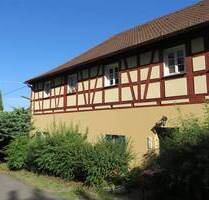 2 Zi. Whg im Schloß Henfenfeld - 555,00 EUR Kaltmiete, ca.  60,00 m² Wohnfläche in Henfenfeld (PLZ: 91239)