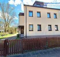 Gepflegtes Dreifamilienhaus in schöner Wohnlage mit zwei Einzelgaragen - Nürnberg / Eibach