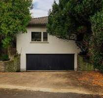 Rösrath: Bungalow zur Kernsanierung in Feldrandlage