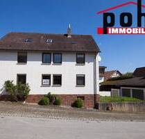 Großes Wohnhaus zum günstigen Preis! Sehr viel Platz in einem Stadtteil von Seßlach! Scheune + Garagen!